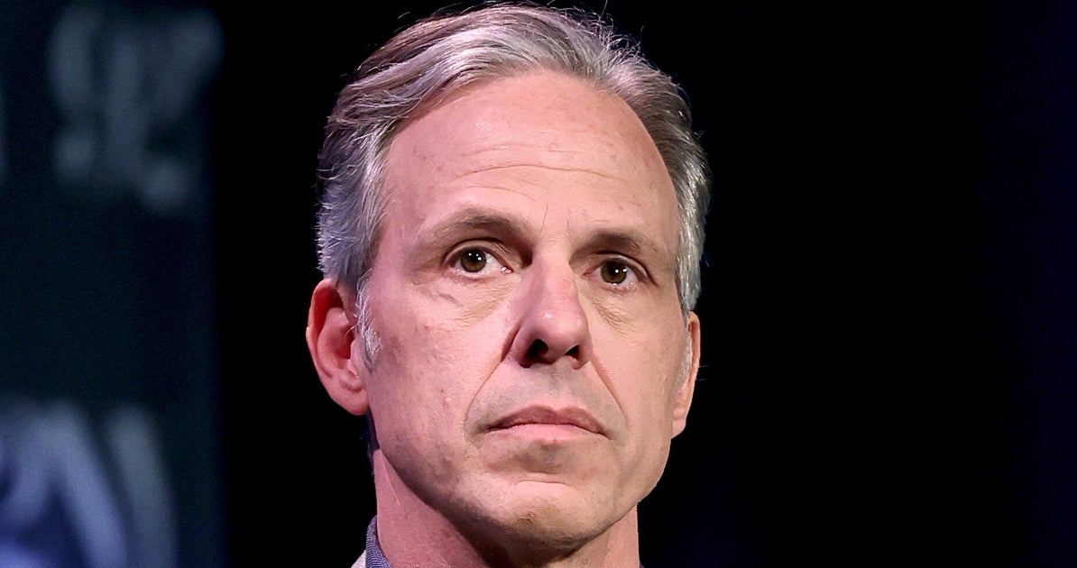 Jake Tapper Put On Blast Over His 'Contrived Fake Apology' To Lara Trump