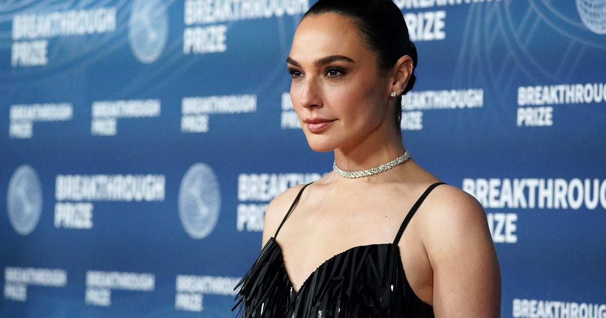5 People Arrested Over Protests At Gal Gadot Film Set