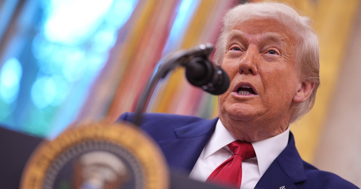 Trump's Body Language After He Learns He's Been Brutally Mocked Spoke Volumes, Experts Say