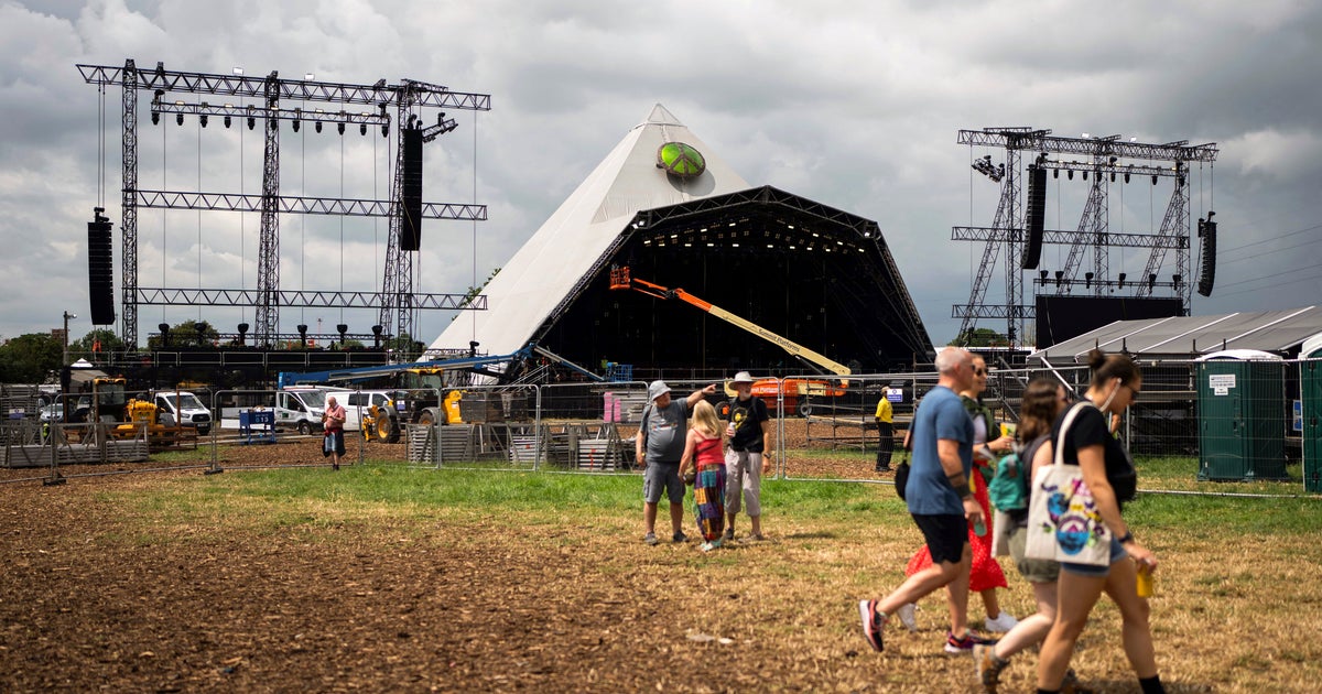 Fans Think They’ve Already Worked Out This Huge Act Will Be Doing A Surprise Glastonbury Set