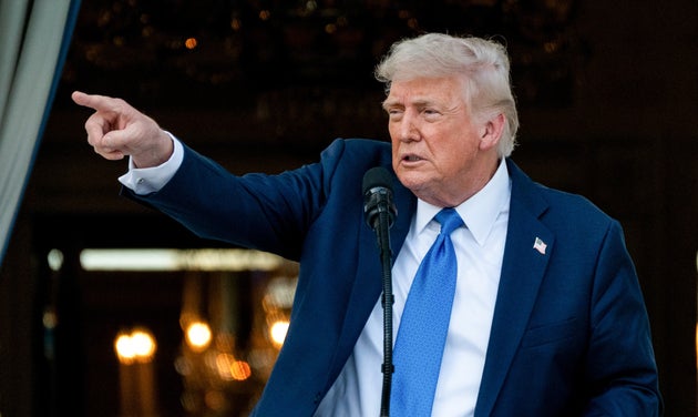 ホワイトハウスで開かれたイベントで、バルコニーに姿を現したトランプ大統領（2025年6月4日）