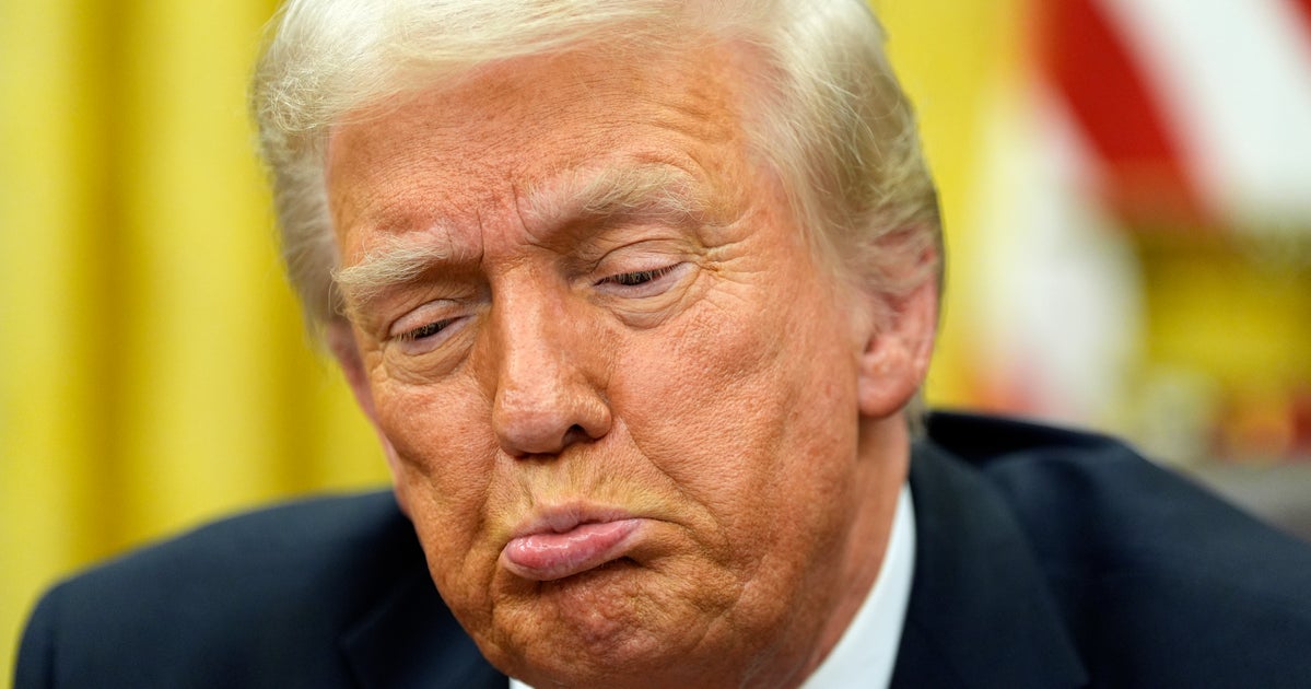 CNN Data Chief Stunned By ‘Definitely One Of Trump’s Worst Polls’