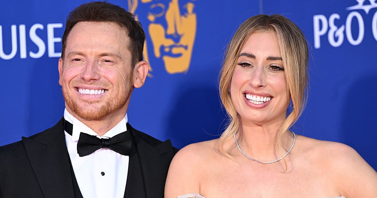 „Es gibt keinen richtigen oder falschen Weg“: Joe Swash versucht ...