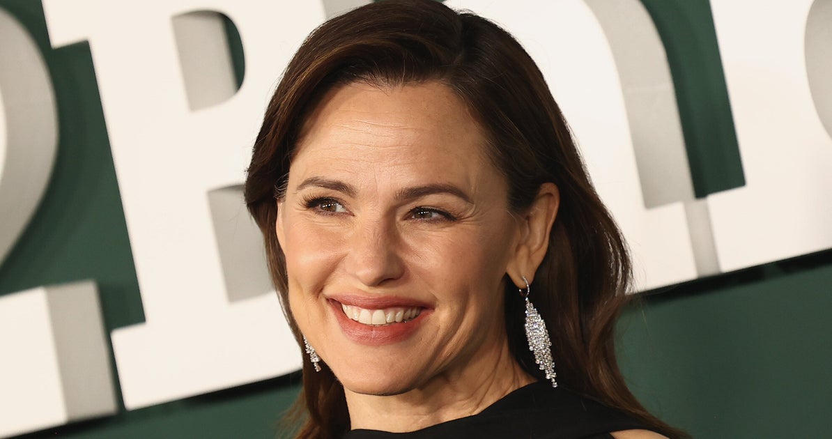 Jennifer Garner Shares Her Unfiltered Thoughts On Injectables And Plastic Surgery