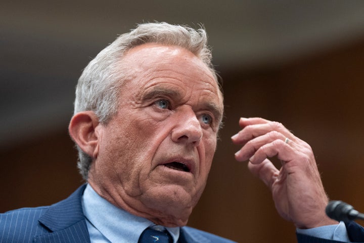 O secretário de Saúde e Serviços Humanos, Robert F. Kennedy Jr., testemunha perante um subcomitê em 20 de maio de 2025, em Washington. 