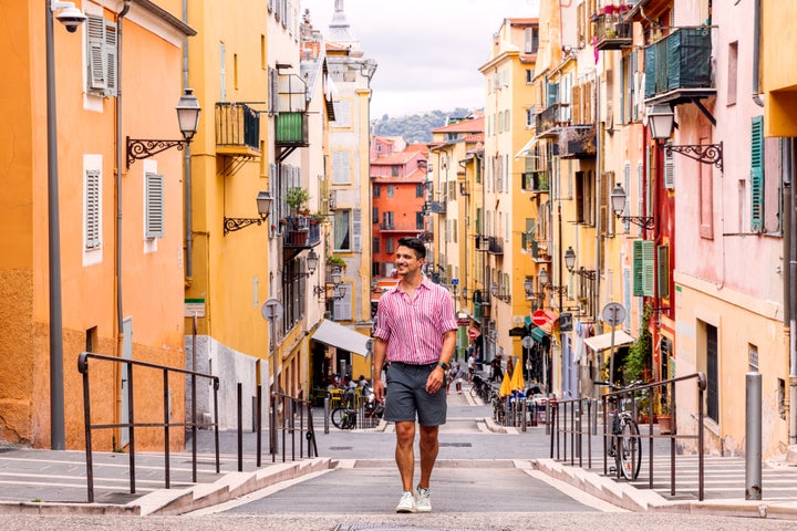 Traveling alone? Read on for some tips to combat loneliness.