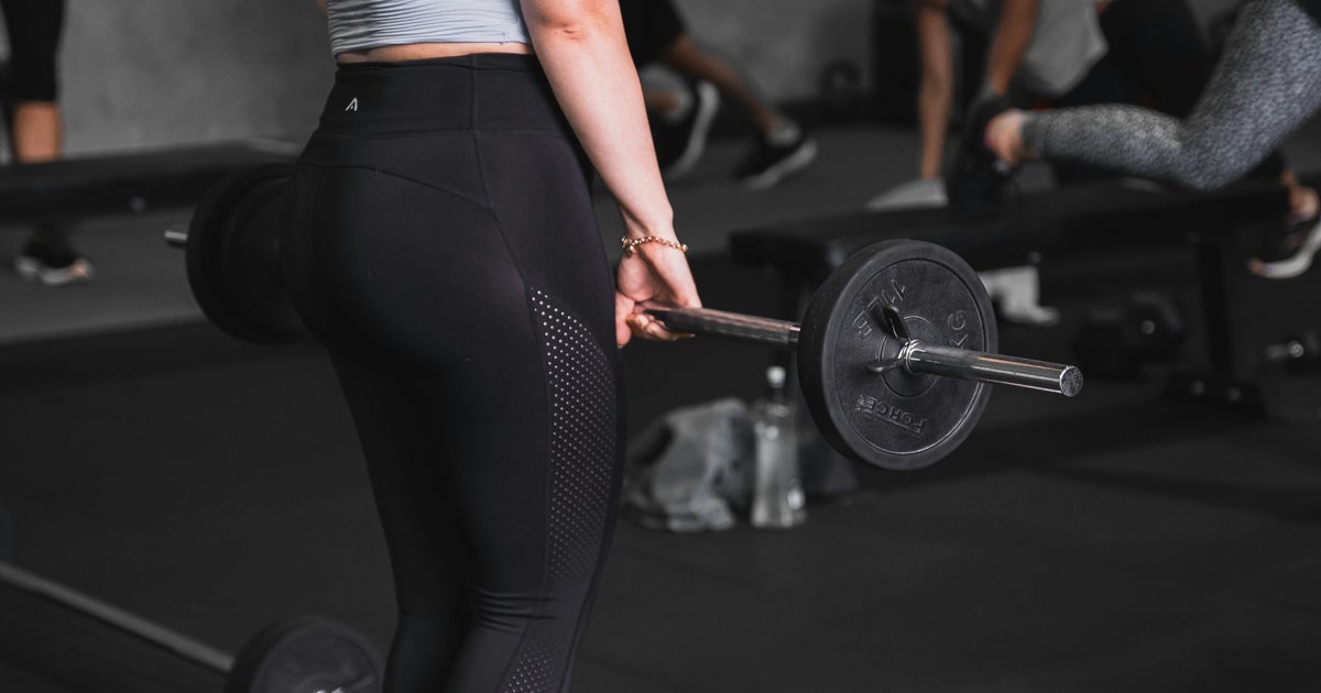 I Asked An Etiquette Expert, A Strength Trainer, And A Therapist About The New Rules Of Gym Crushes