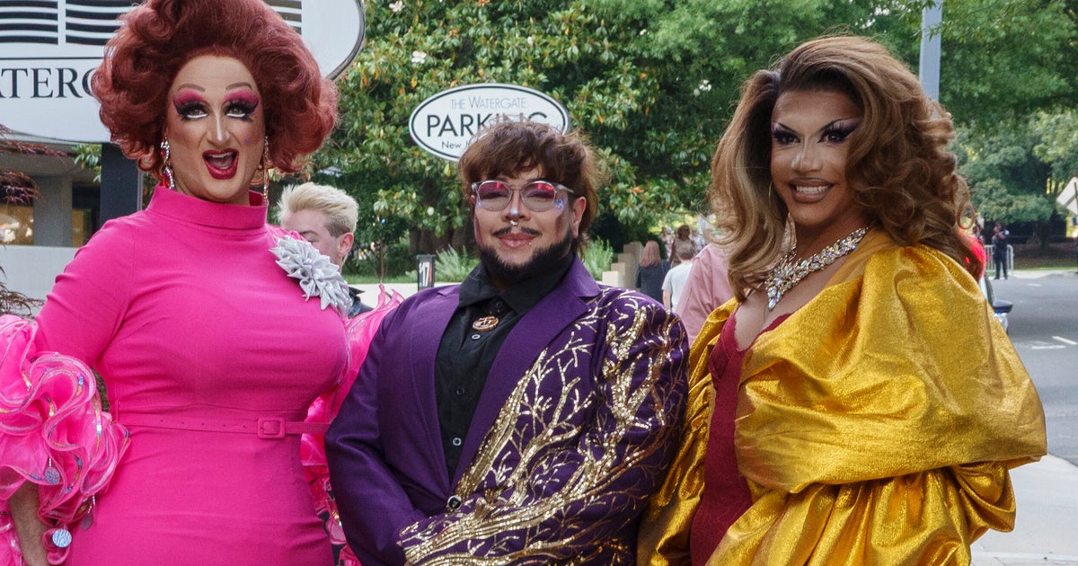 Drag Performers Trolled Trump’s Kennedy Center Visit In The Most Fabulous Way