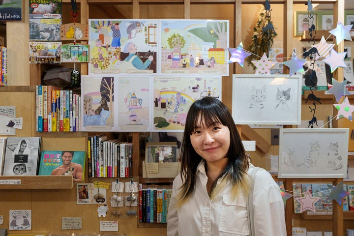 猫本専門店「キャッツミャウブックス」を訪ねたカヒジさん