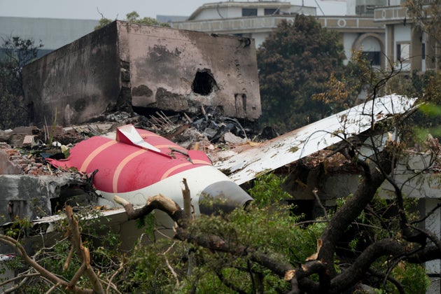インド・グジャラート州アーメダバードの空港を離陸直後に墜落したエア・インディア機（2025年6月13日）
