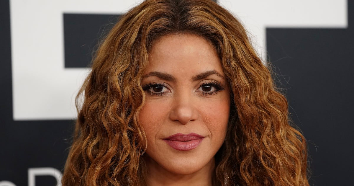 Shakira Says Immigrants Are 'Living In Constant Fear' In Today's U.S.