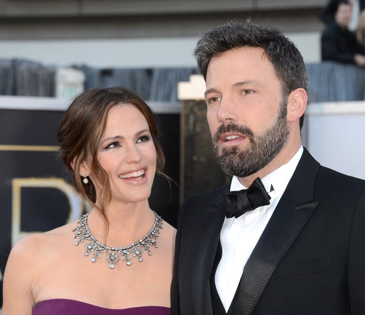 Jennifer Garner Sends Heartfelt Father’s Day Love To Ben Affleck In Shock Shout-Out - The Boston Courier 1 Garner and Affleck arrive at the Oscars on Feb. 24, 2013, in Hollywood.
