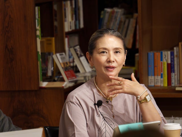 東京・下北沢「本屋B&B」で開催されたトークイベント「代田のふたり ～日本のドラマを語る夜～」。俳優の小泉今日子さん