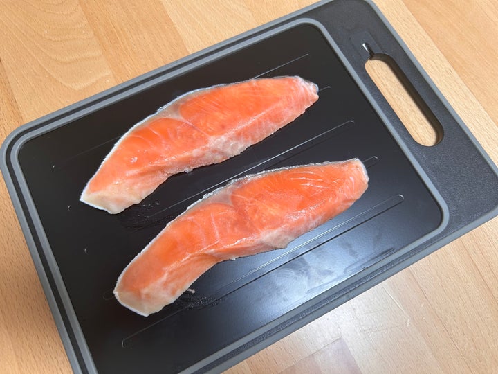 約10分で片面をほぼ解凍できた。しかもドリップはほとんど出ていない