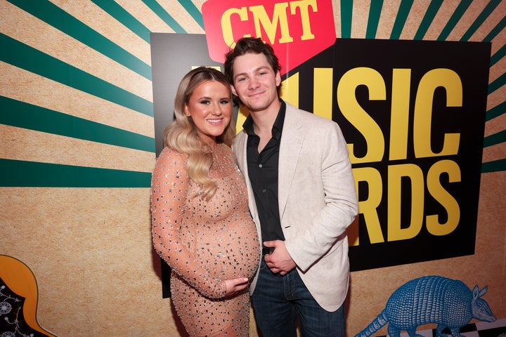 Weeks and Jordan, in the photo in a awards ceremony last year, had a wedding with jeans.