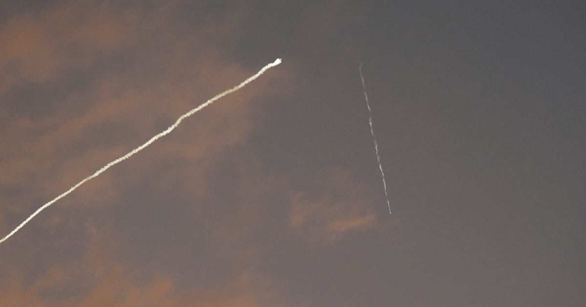 https://img.huffingtonpost.com/asset/685a29f319000031a5248037.jpeg?ops=1200_630