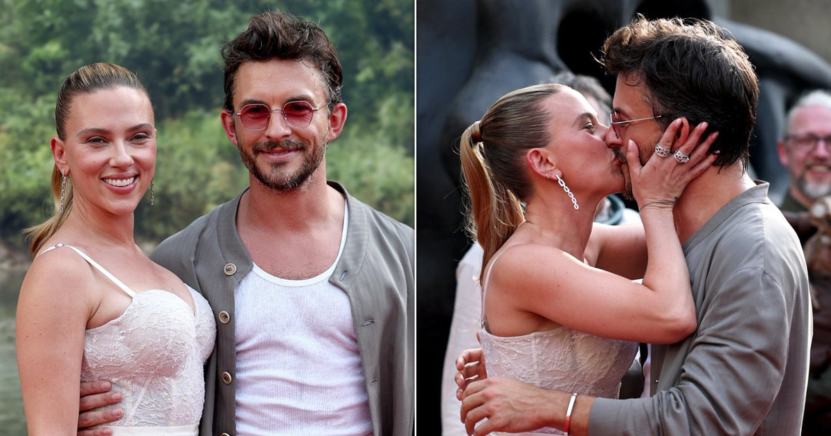 Jonathan Bailey Has Perfect Response After Fans Flip Out Over Him Kissing Scarlett Johansson