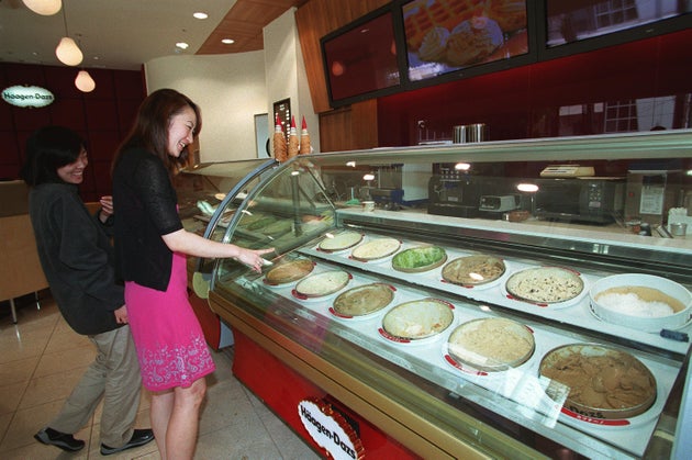 かつて東京都港区などにあった「ハーゲンダッツ・カフェ」（2001年撮影）