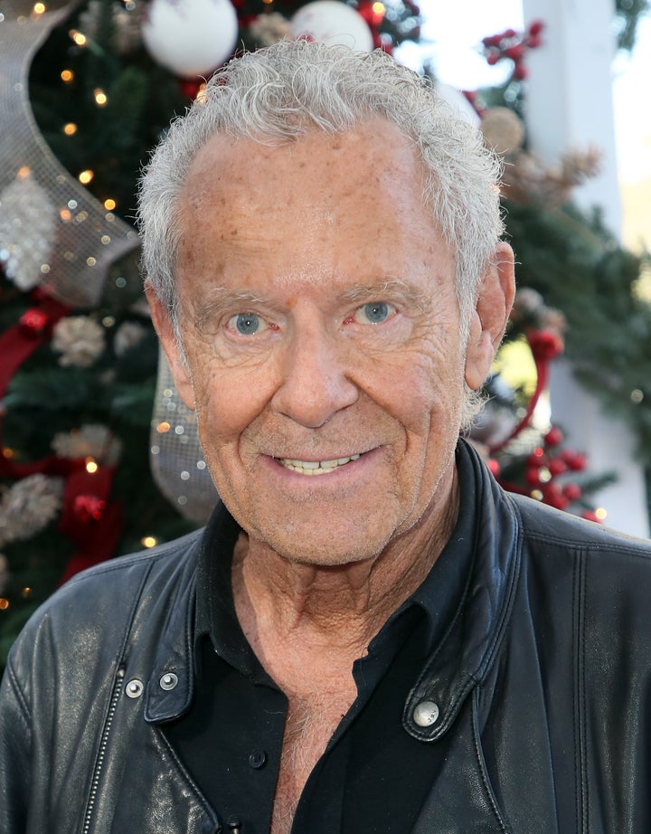 Suzanne Somers Widower is dating her former co -star 3 Hamel visits Hallmark