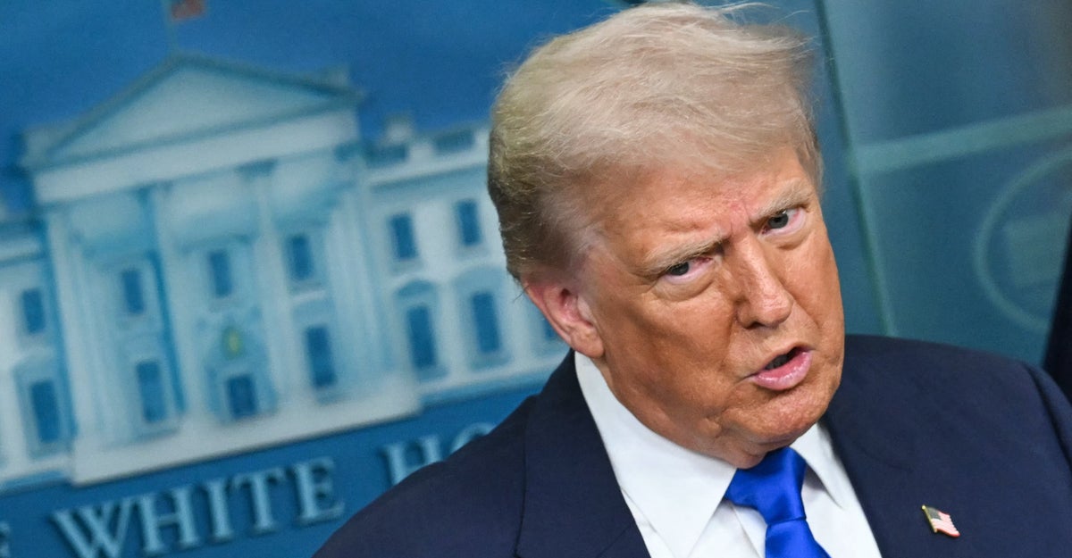 https://img.huffingtonpost.com/asset/685eeb4e190000c07224877e.jpeg?cache=P2mLMa3Hel&ops=1200_630