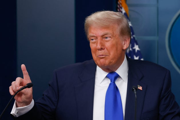 最高裁の判決の後、ホワイトハウスで記者会見するトランプ大統領（2025年6月27日）