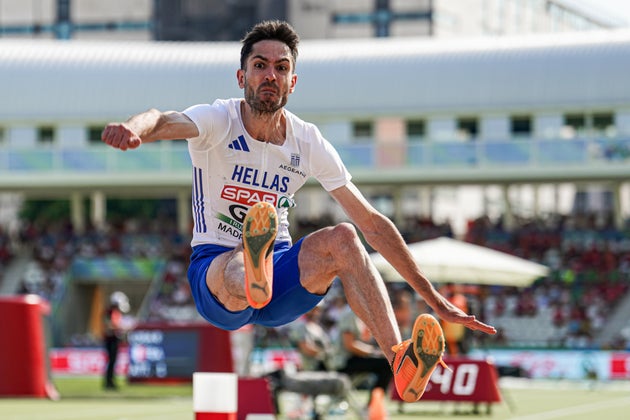 Ο Μιλτιάδης Τεντόγλου αγωνίζεται στο άλμα εις μήκος ανδρών κατά τη διάρκεια της 3ης ημέρας του Ευρωπαϊκού Πρωταθλήματος ομάδων στίβου 1ης κατηγορίας 2025 στο Estadio Vallehermoso στις 28 Ιουνίου 2025 στη Μαδρίτη, Ισπανία. (Φωτογραφία: Joris Verwijst/BSR Agency/Getty Images)
