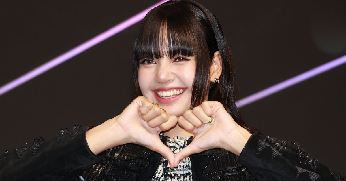 BLACKPINKリサ、MEGAドンキで買い物&銀座でかき氷「いつの間に東京に来 BLACKPINKリサ、MEGAドンキで買い物&銀座でかき氷「いつの間に東京に来