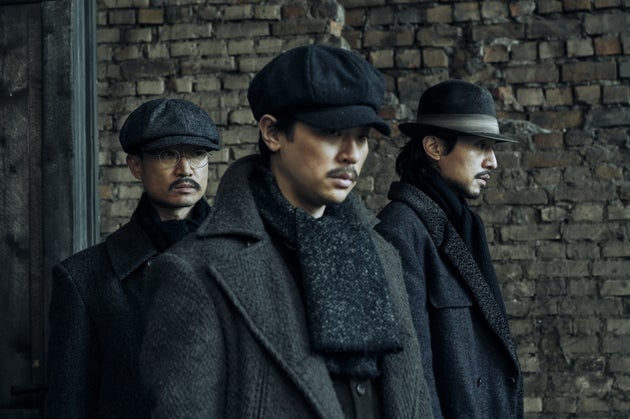 手前が独立運動家のウ・ドクスン、左後ろがキム・サンヒョン、右後ろはイ・チャンソプ（イ・ドンウクさん）