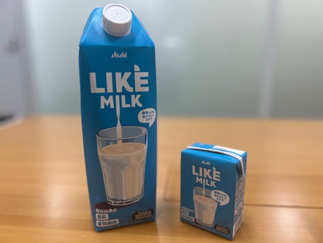 完成した「LIKE MILK」。1000ml、200mlの2サイズ展開だ