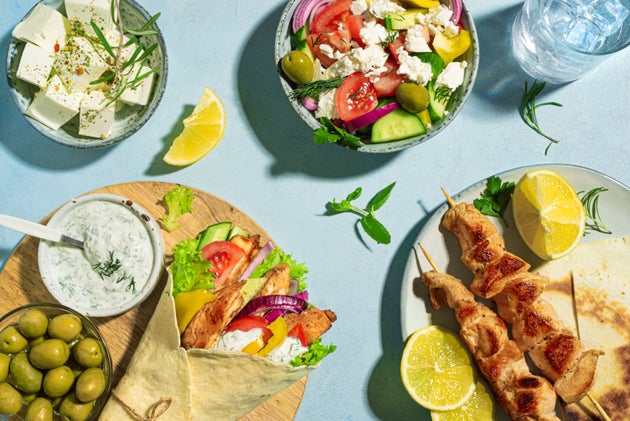 To Taste Atlas έχει επίσης συμπεριλάβει στο δημοσίευμα του, και μερικούς κατατοπιστικούς οδηγούς για μαγαζιά και φαγητά σε όλη την Ελλάδα.