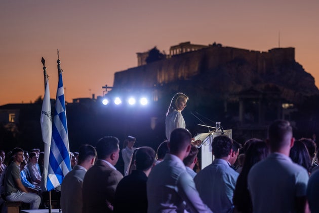 Στιγμιότυπο από την εκδήλωση της απονομής υποτροφιών της Ένωσης Ελλήνων Εφοπλιστών, για το ακαδημαϊκό έτος 2025-2026, στο πλαίσιο του προγράμματός της «ΣΥΝ- ΕΝΩΣΙΣ ΓΙΑ ΤΗΝ ΠΑΙΔΕΙΑ +100 ΥΠΟΤΡΟΦΙΕΣ», την Τρίτη 1 Ιουλίου 2025, στο Ολυμπιείο.