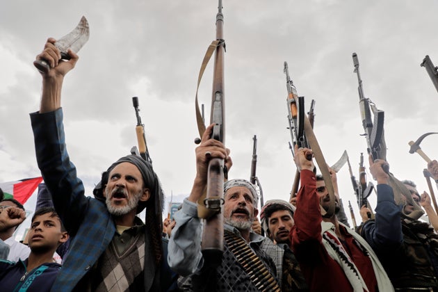 Υποστηρικτές των Χούθι στη Σαναά (AP Photo/Osamah Abdulrahman)