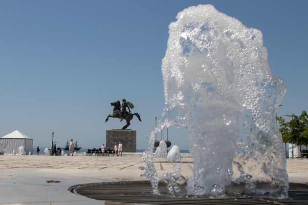 Στιγμιότυπο από την Θεσσαλονίκη, Δευτέρα 7 Ιουλίου 2025. Υψηλές τιμές της θερμοκρασίας κατά τη διάρκεια της ημέρας, με τιμές που κυμάνθηκαν έως 41 βαθμούς Κελσίου. (ΝΑΣΟΣ ΣΙΜΟΠΟΥΛΟΣ/EUROKINISSI)