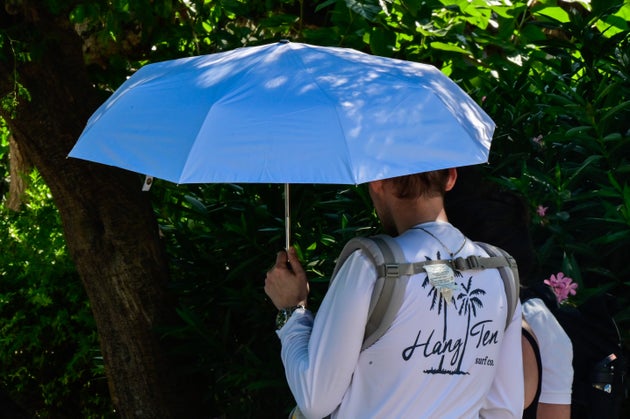 Στιγμιότυπο από το κέντρο της Αθήνας, Δευτέρα 7 Ιουλίου 2025. Υψηλές τιμές της θερμοκρασίας κατά τη διάρκεια της ημέρας, με τιμές που κυμάνθηκαν έως 41 βαθμούς Κελσίου. (ΜΙΧΑΛΗΣ ΠΑΠΑΝΙΚΟΛΑΟΥ/EUROKINISSI)