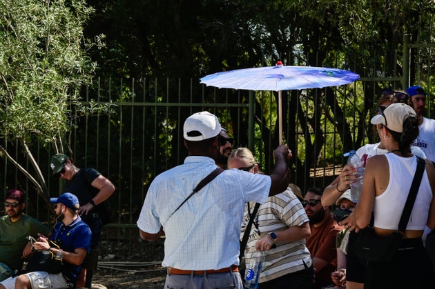 Στιγμιότυπο από το κέντρο της Αθήνας, Δευτέρα 7 Ιουλίου 2025. Υψηλές τιμές της θερμοκρασίας κατά τη διάρκεια της ημέρας, με τιμές που κυμάνθηκαν έως 41 βαθμούς Κελσίου. (ΜΙΧΑΛΗΣ ΠΑΠΑΝΙΚΟΛΑΟΥ/EUROKINISSI)