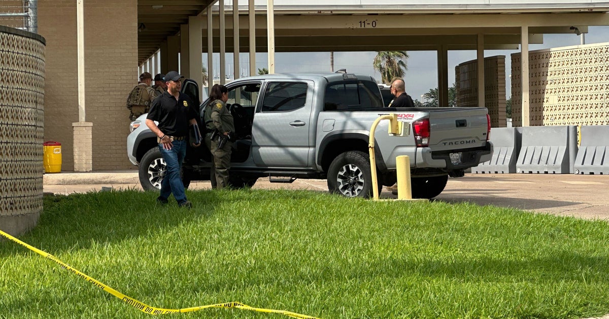 https://img.huffingtonpost.com/asset/686be9662400005e1e09f78c.jpeg?ops=1200_630