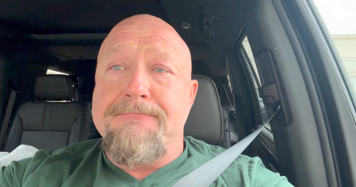 Alex Jones Breaks Down Over DOJ Epstein Memo