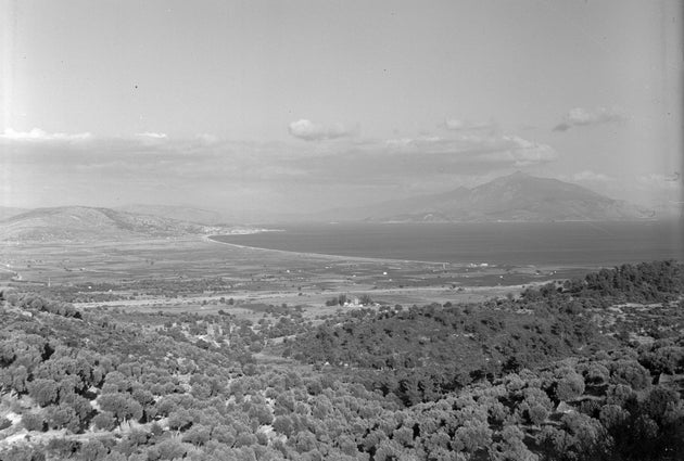 Η πεδιάδα της Χώρας στη Σάμο, 1960 © Υπουργείο Πολιτισμού/Εφορεία Αρχαιοτήτων Σάμου και Ικαρίας)