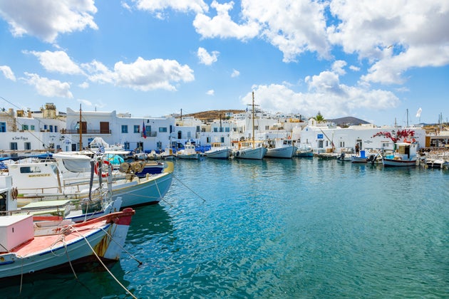 Η Πάρος, το ηλιόλουστο στολίδι των Κυκλάδων, σημείωσε εντυπωσιακή άνοδο, ανεβαίνοντας από τη 24η θέση το 2024 στην 1η θέση παγκοσμίως για το 2025.