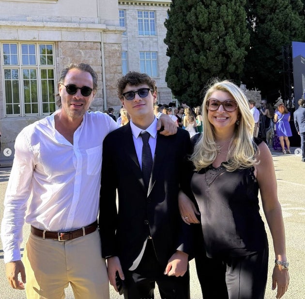 Ο Σωτήρης Φουρτουλάκης με τη Χριστίνα Πολίτη και τον γιο τους, Άλεξ.