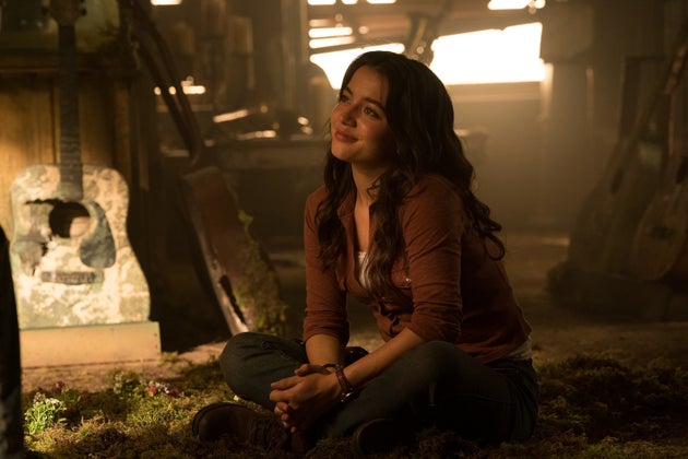 Isabela Merced as Dina in The Last Of Us