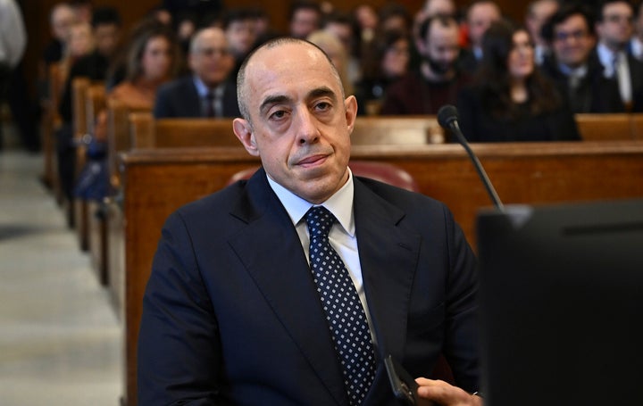 More than 900 former lawyers from the Department of Justice offer an impressive selection of Trump's court of Trumps 1 Emil Bove.