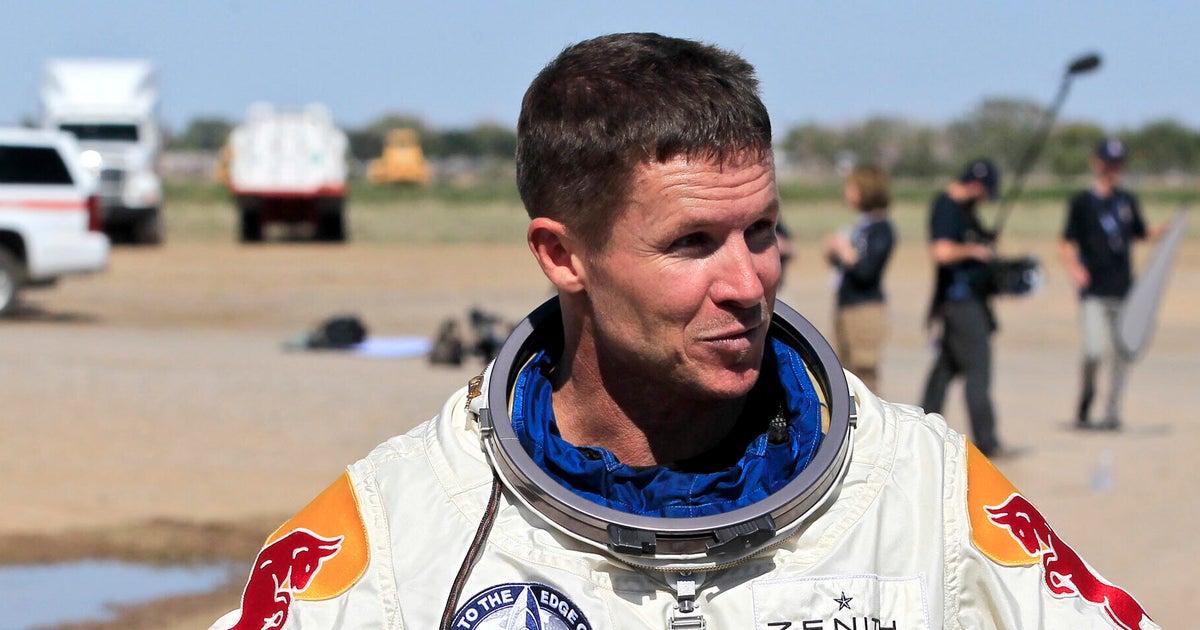 Felix Baumgartner, Skydiver Who Broke Sound Barrier, Dies In Crash