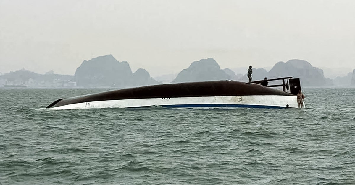 Tourist Boat Capsizes During Thunderstorm In Vietnam, Leaving 34 Dead Tourist Boat Capsizes During Thunderstorm In Vietnam, Leaving 34 Dead