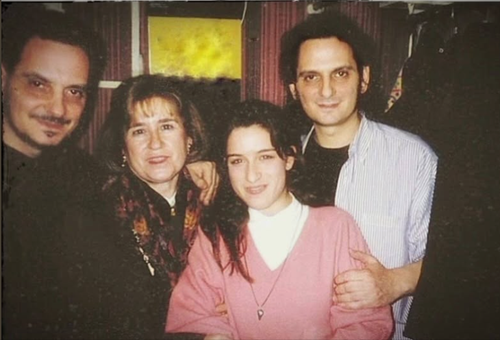 Η Λένα Παππά και οι αδερφοί Κατσιμίχα