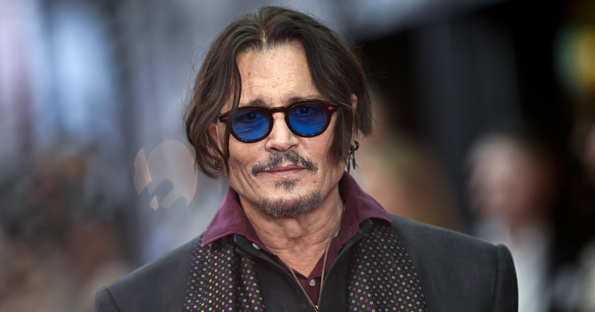 ジョニー・デップ直筆サイン入り超大型写真… ジョニー・デップと