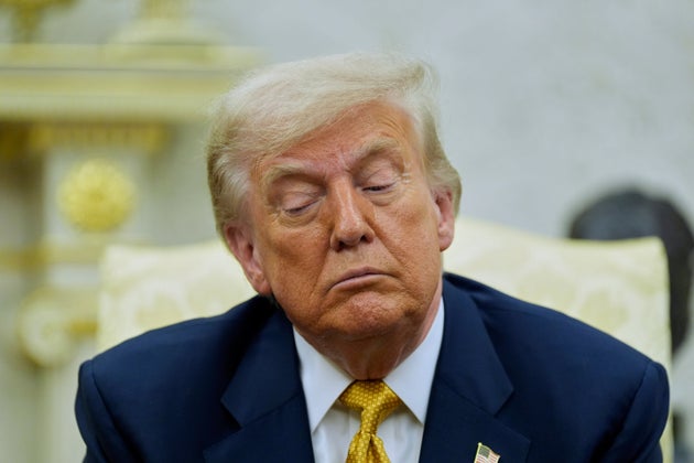 ホワイトハウスの大統領執務室で、バーレーンのサルマン・ビン・ハマド・アル・ハリファ皇太子と会談した時のトランプ大統領（2025年7月16日）