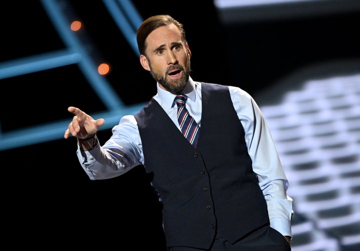 Joseph Fiennes Opens Up About Witnessing Girl’s Loss of life In ‘Horrific’ Horse Using Accident – The Boston Courier Joseph Fiennes Opens Up About Witnessing Girl’s Loss of life In ‘Horrific’ Horse Using Accident – The Boston Courier