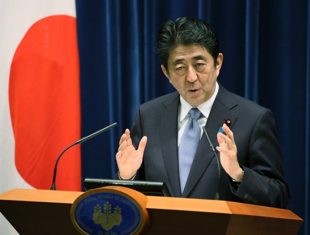 2015年8月に談話を発表した安倍晋三首相（当時）