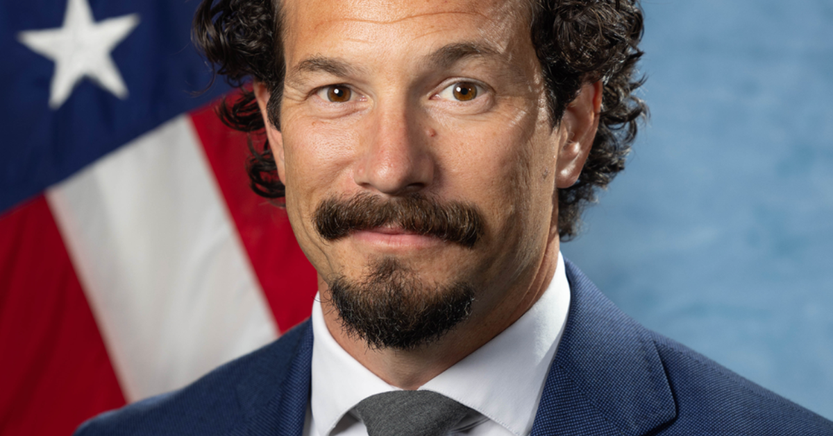 https://img.huffingtonpost.com/asset/6894d46017000026bb63db83.png?cache=vVY36n2iWM&ops=1200_630